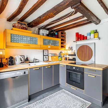 Guestready - Chic Haven Near Notre-dame باريس